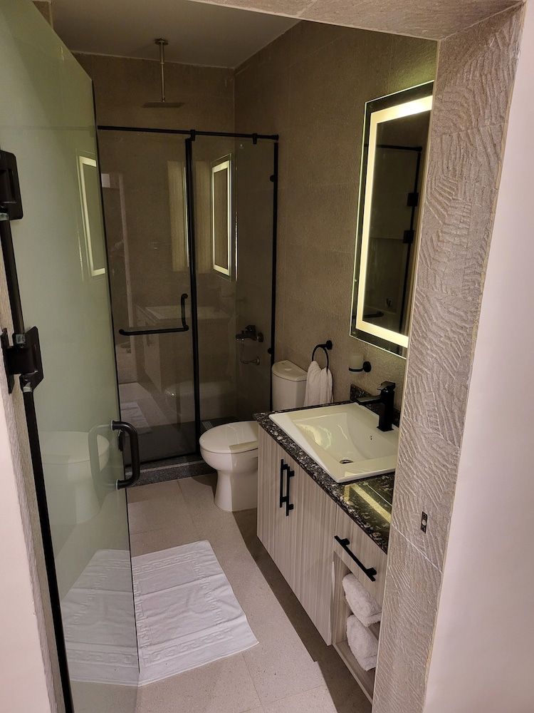 STEPS IN Pyramids View Luxury Triple Room, 1 Bedroom, Non Smoking, City View 9