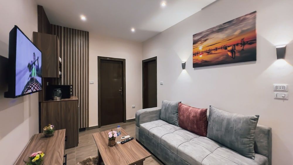 STEPS IN Pyramids View Luxury Triple Room, 1 Bedroom, Non Smoking, City View 20