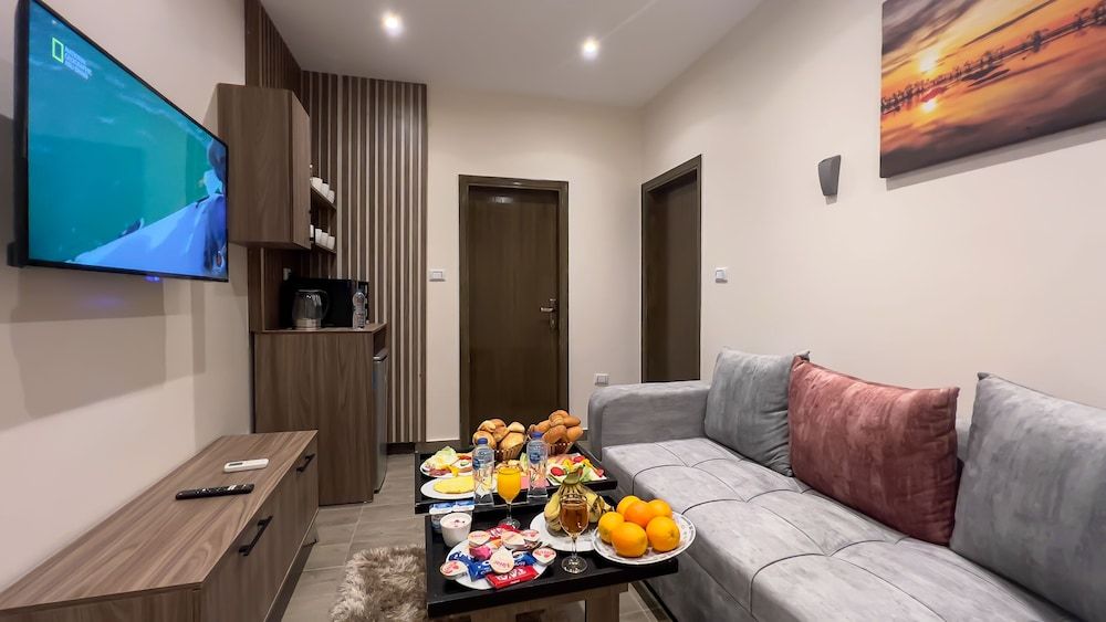 STEPS IN Pyramids View Luxury Triple Room, 1 Bedroom, Non Smoking, City View 14