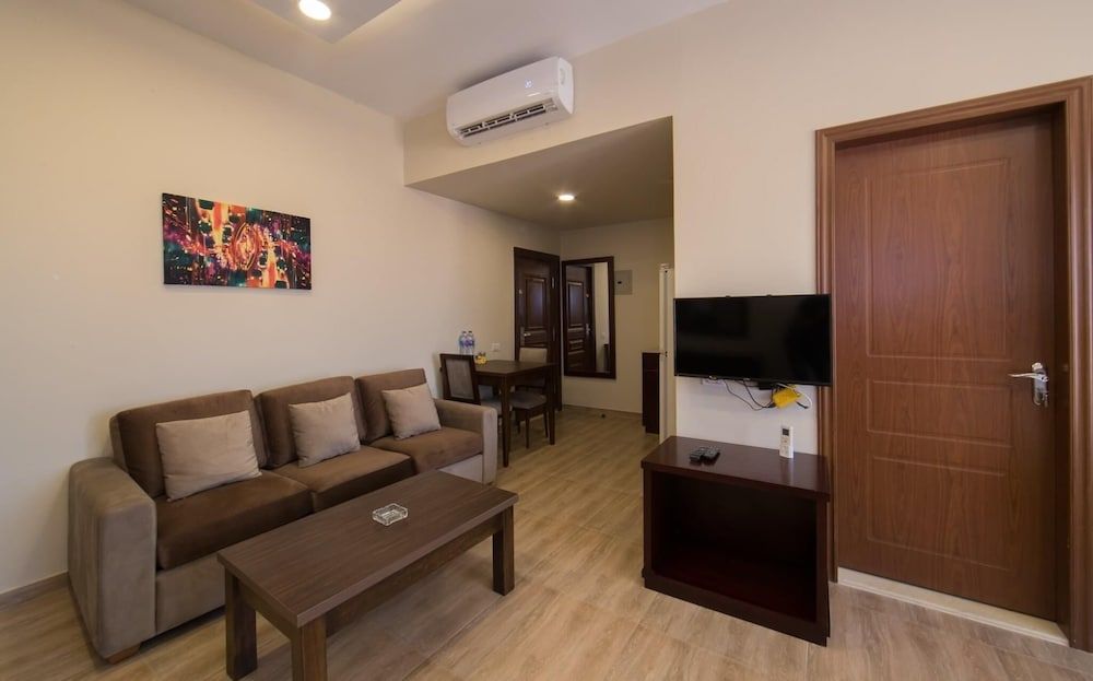 The Home Comfort Studio 4