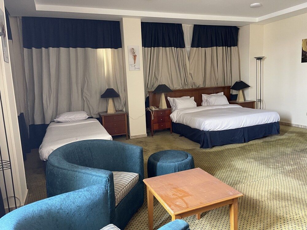 Deluxe Studio Suite