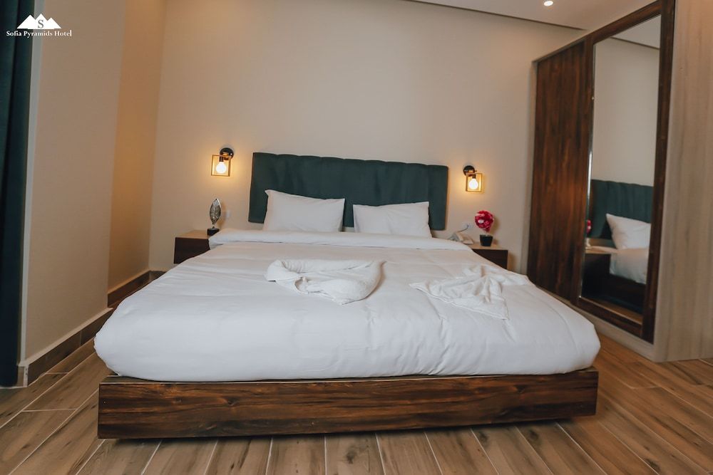 Sofia Pyramids Hotel Standard Double Room 7