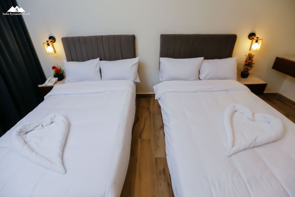 Sofia Pyramids Hotel Standard Twin Room 8