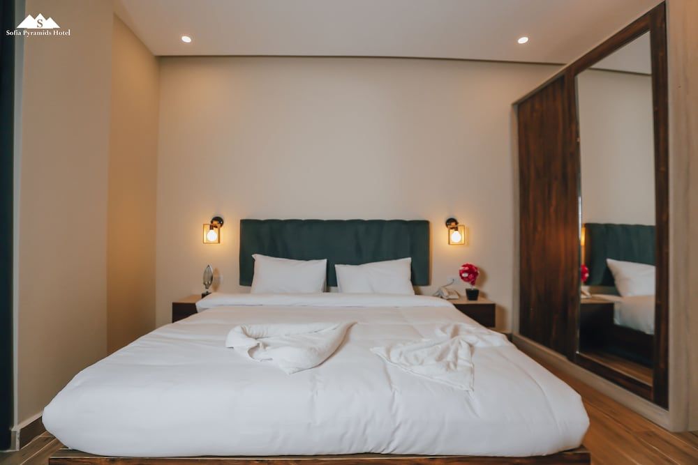 Sofia Pyramids Hotel Standard Double Room 8