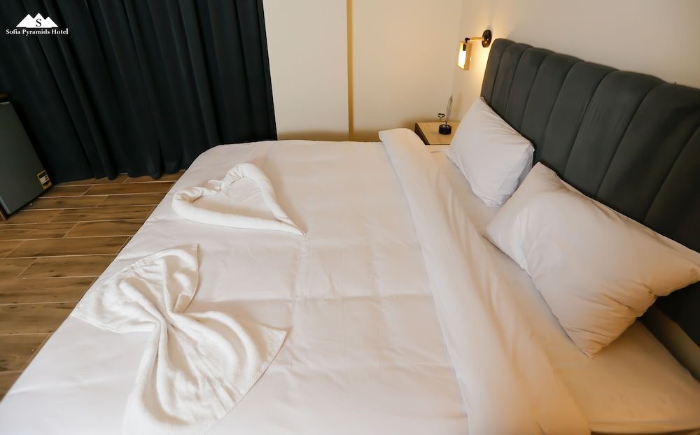 Sofia Pyramids Hotel Standard Double Room 3