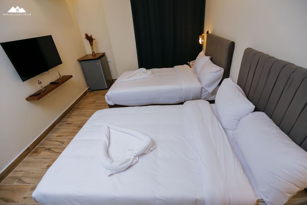 Sofia Pyramids Hotel Standard Twin Room 5