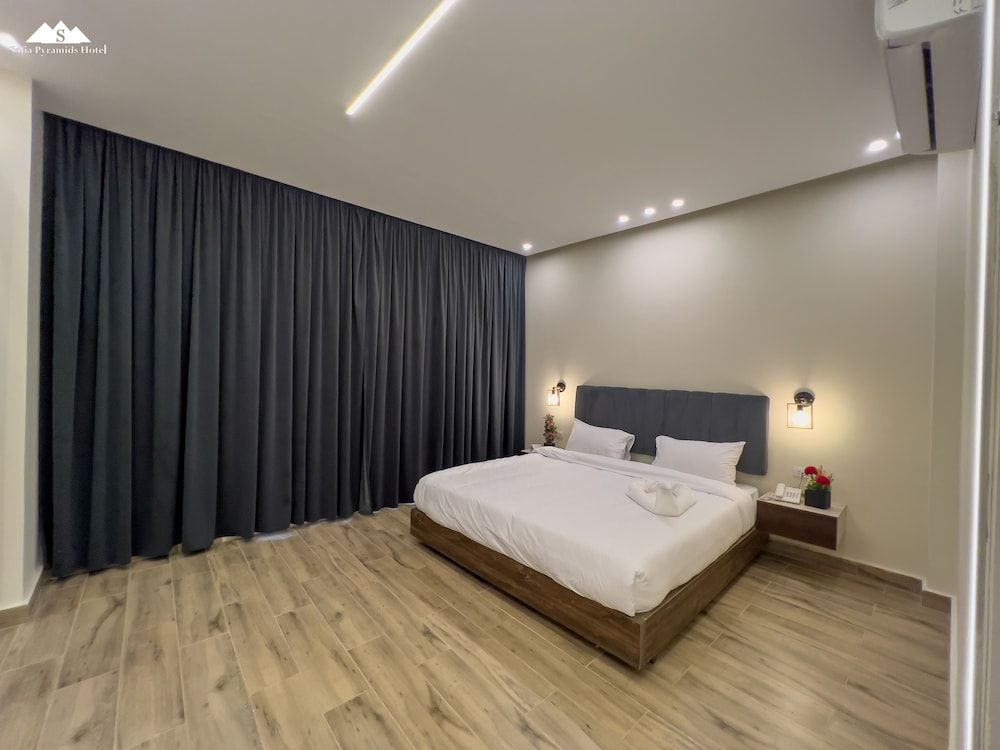 Sofia Pyramids Hotel Deluxe Double Room With Balcony 13