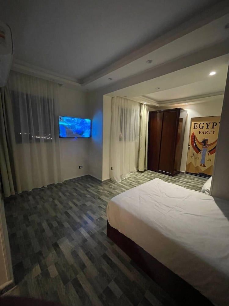 Jewel Grand Museum  Pyramids View Family Triple Room 2