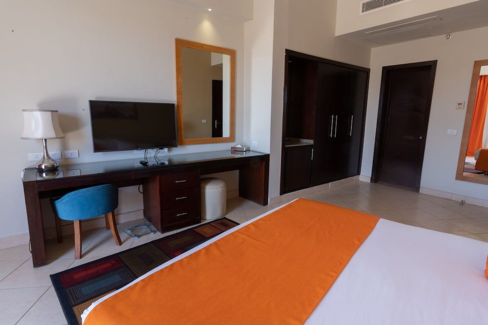 undefined Parrotel Lagoon Waterpark Resort 7