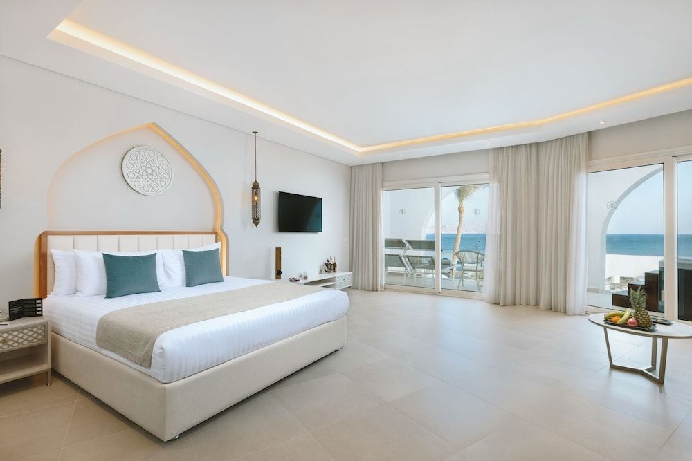 Executive Jacuzzi Suite