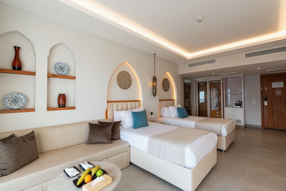 undefined SUNRISE Remal Beach Resort 9