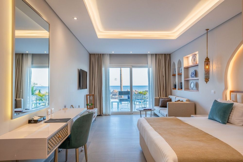 undefined SUNRISE Remal Beach Resort 3
