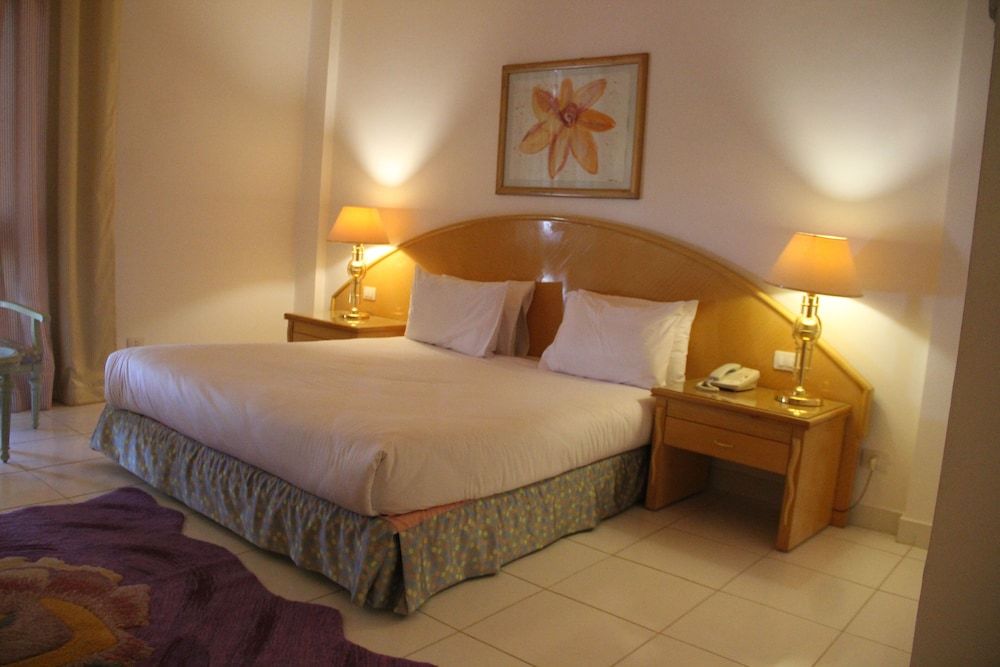 undefined Raouf Hotels International - Sun Hotel