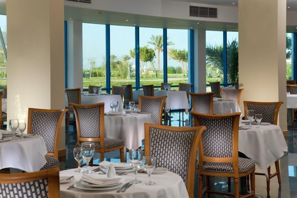 undefined Raouf Hotels International - Sun Hotel 4