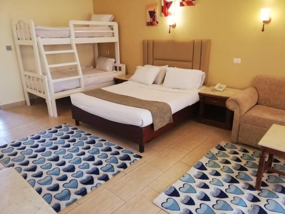 Family Bunk Bed Room
