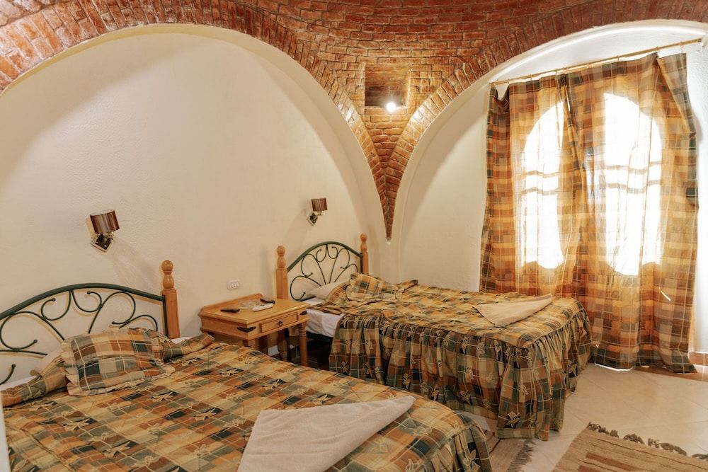 Deluxe Room, 2 Twin Beds