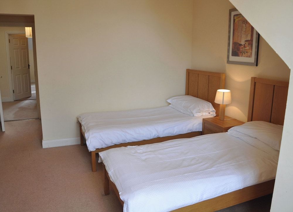 House, 3 Bedrooms, 2 Bathrooms