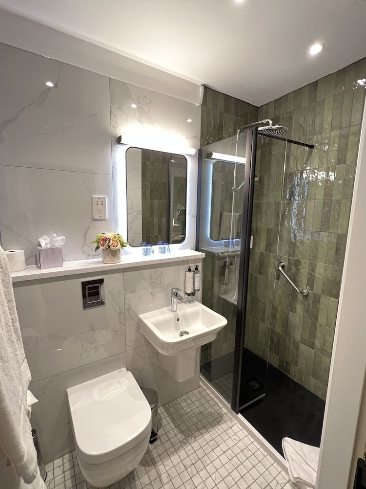 undefined Waterloo Townhouse & Suites 8