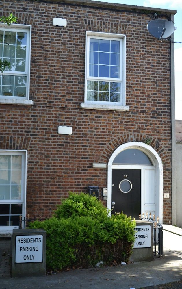 undefined Cozy Modern Bedroom Apartment City L1 3