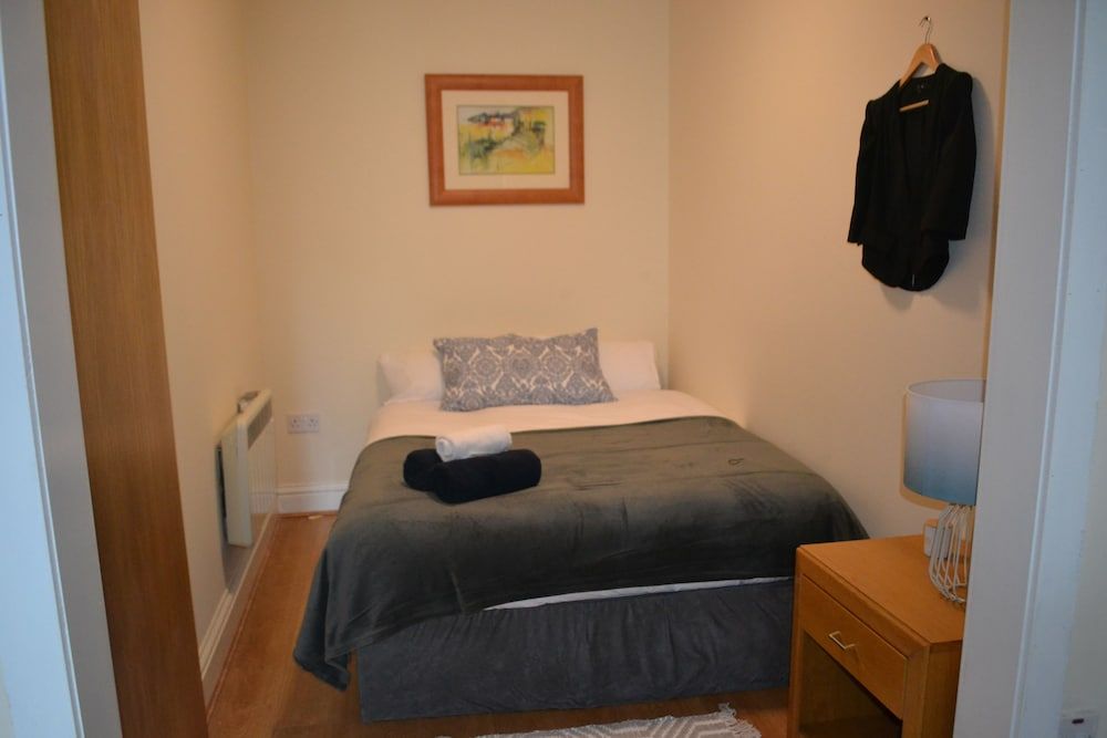 undefined Cozy Modern Bedroom Apartment City L1