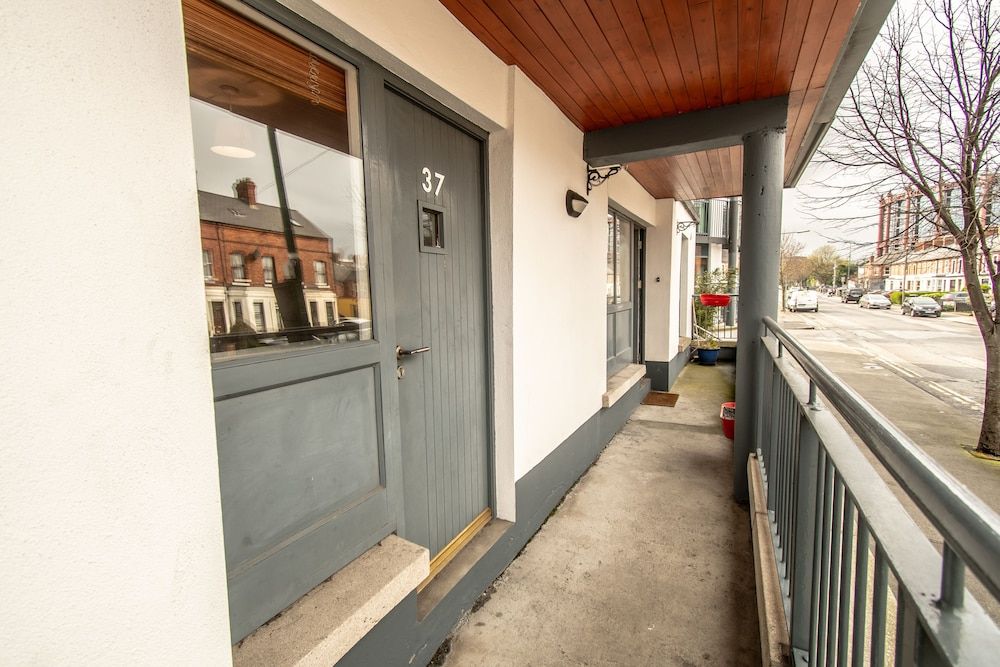 undefined Cozy Modern Bedroom Apartments City L2 5