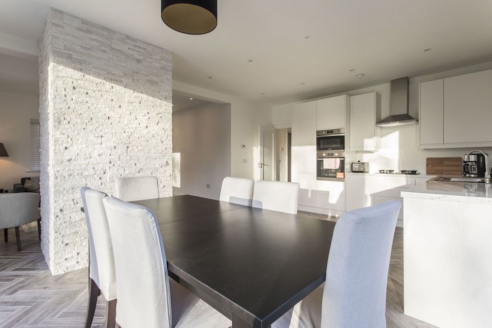 Killester Self Catering Cottage Business Cottage, Multiple Beds, Non Smoking, Garden View 11