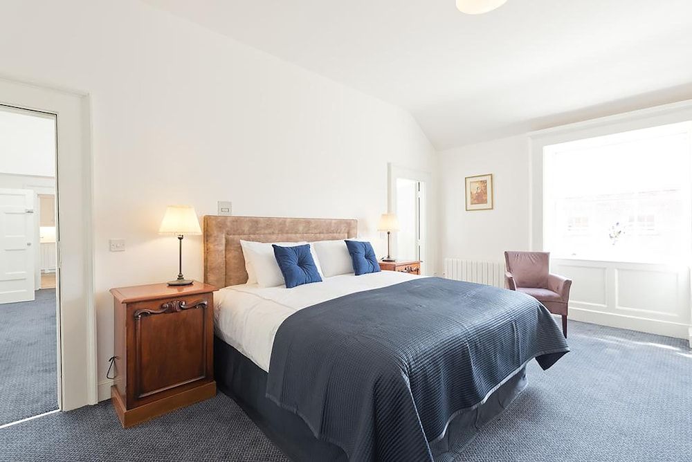 The Shannon Suite