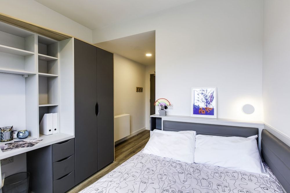 Yugo Explore - Highfield Park Apartment 3