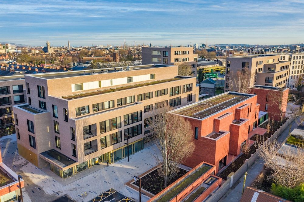 undefined Yugo Explore - Highfield Park 3