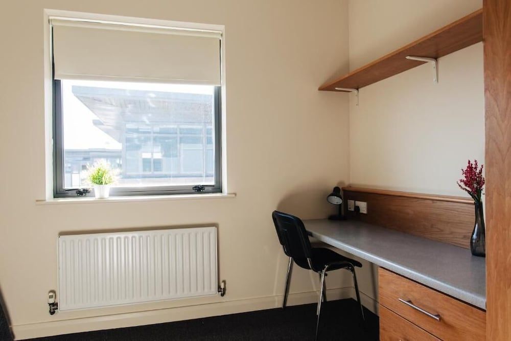 DCU Apartments Standard Apartment, 5 Bedrooms 8