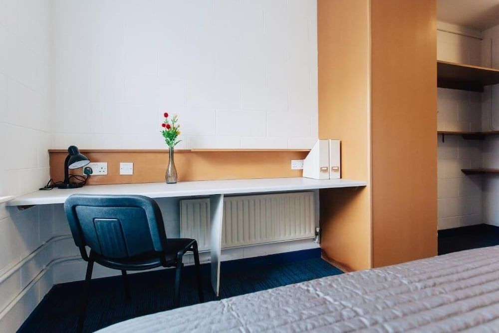 DCU Apartments Basic Apartment, 5 Bedrooms 8