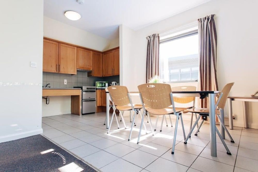 DCU Apartments Standard Apartment, 5 Bedrooms 6