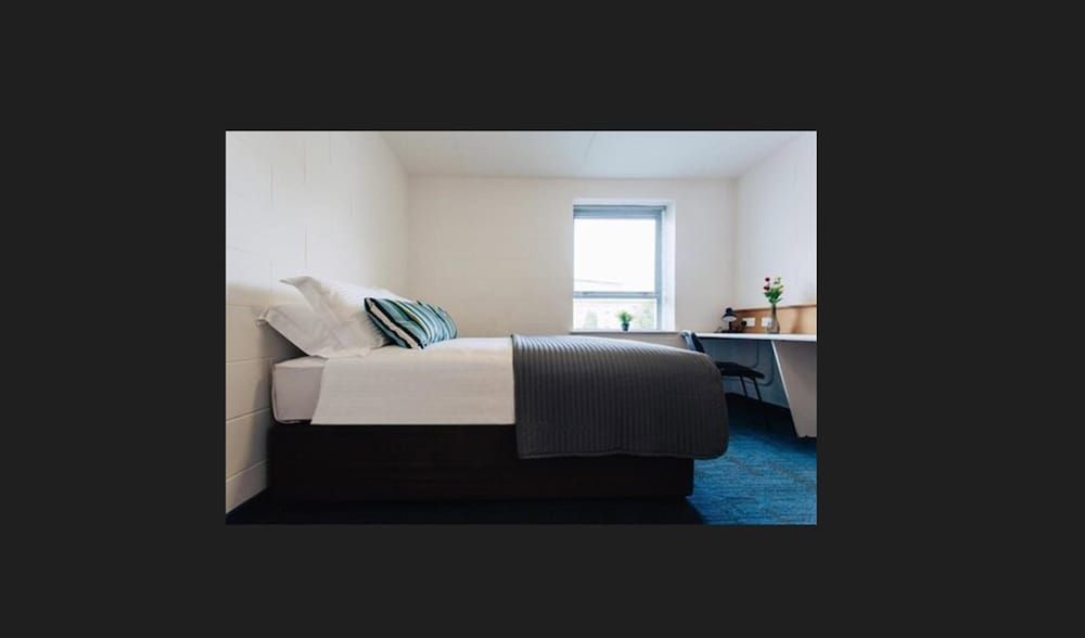 DCU Apartments Basic Apartment, 5 Bedrooms 2