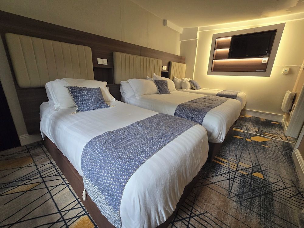 undefined Double Bedroom Studio 5