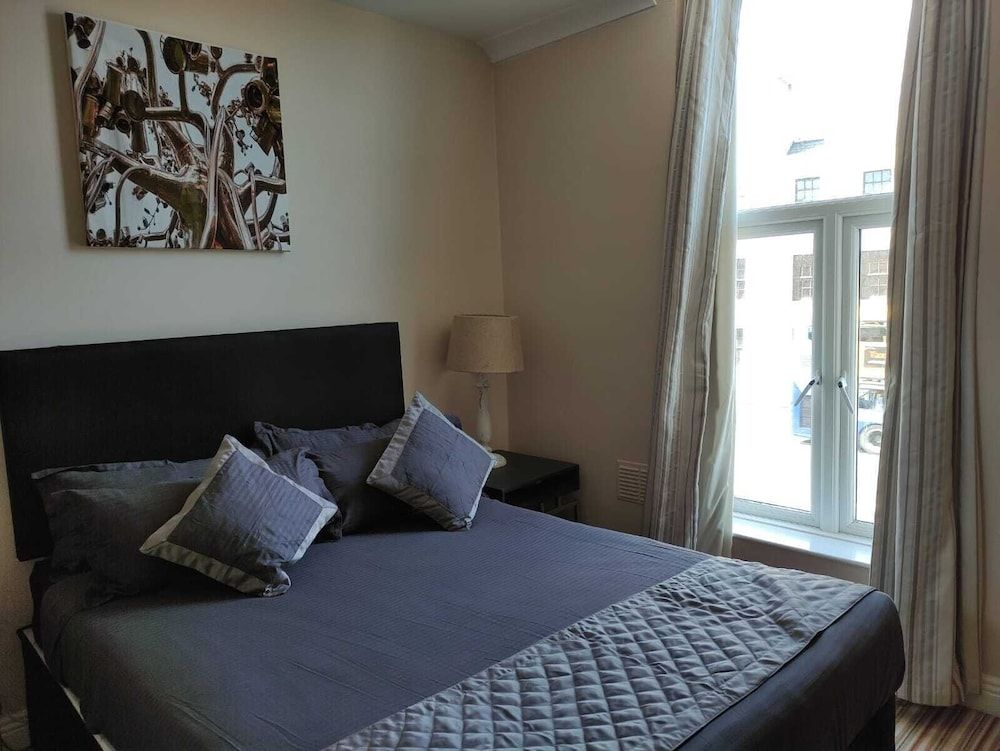 undefined Double Bedroom Studio