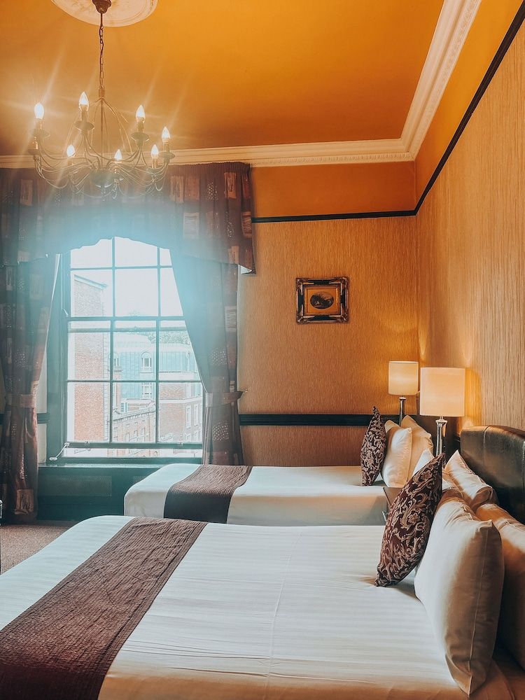 undefined Russell Court Hotel