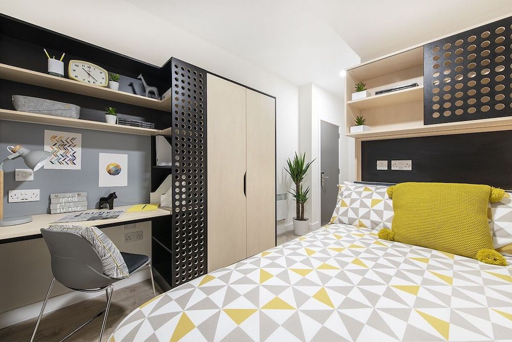 undefined Destiny Student - Dominick Place