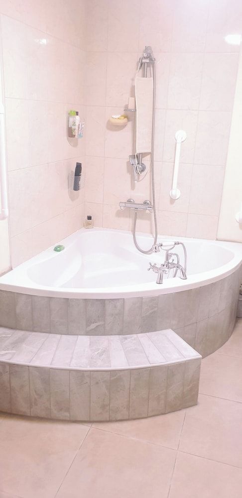 undefined Art Deco House Dublin Close to City Centre 7