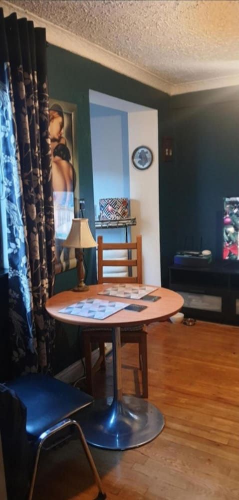 Art Deco House Dublin Close to City Centre House 9