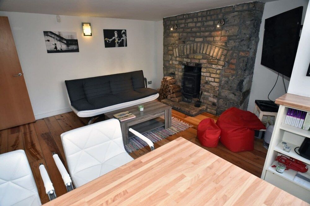 undefined Spacious 3 Bedroom Family Home in North Strand 8