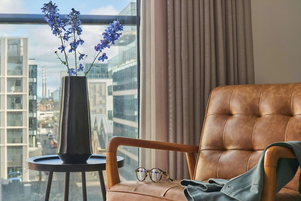 Sonder by Marriott Bonvoy Britain Quay Apartments Grand Canal Square Apartment, 2 Bedrooms 12