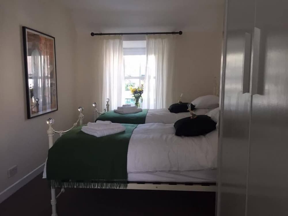 House, 3 Bedrooms