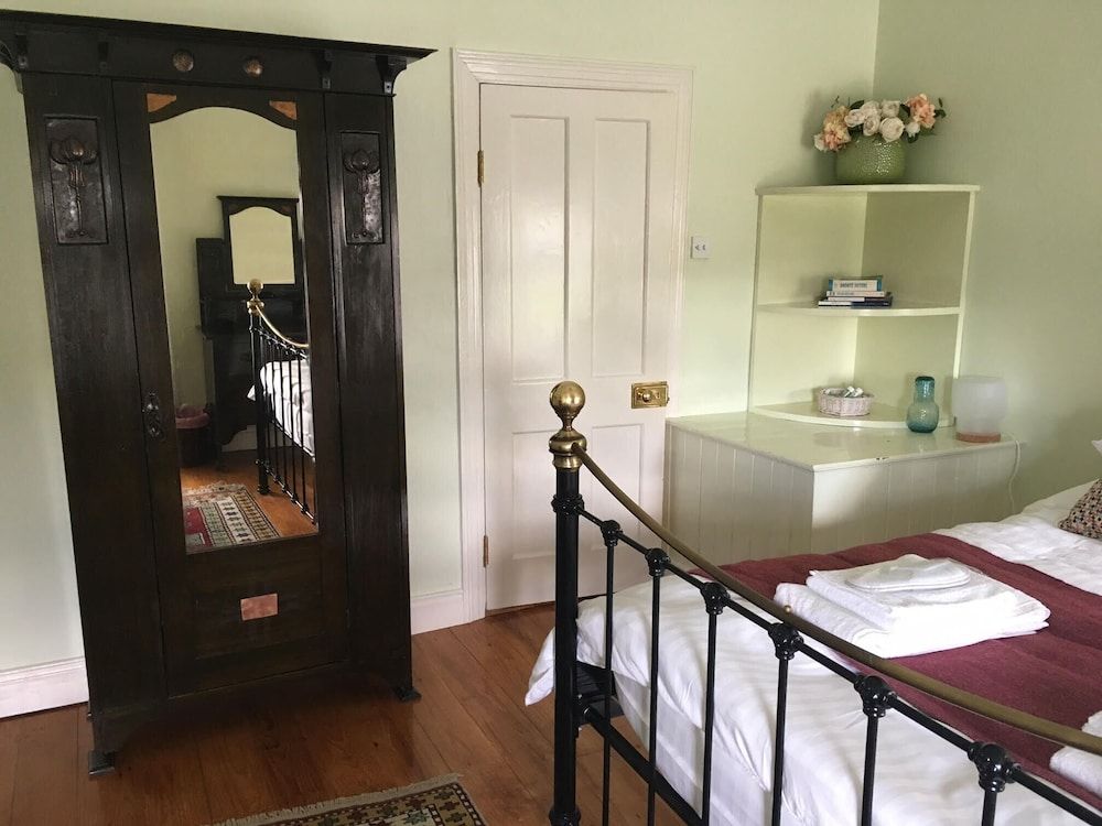 House, 1 Bedroom