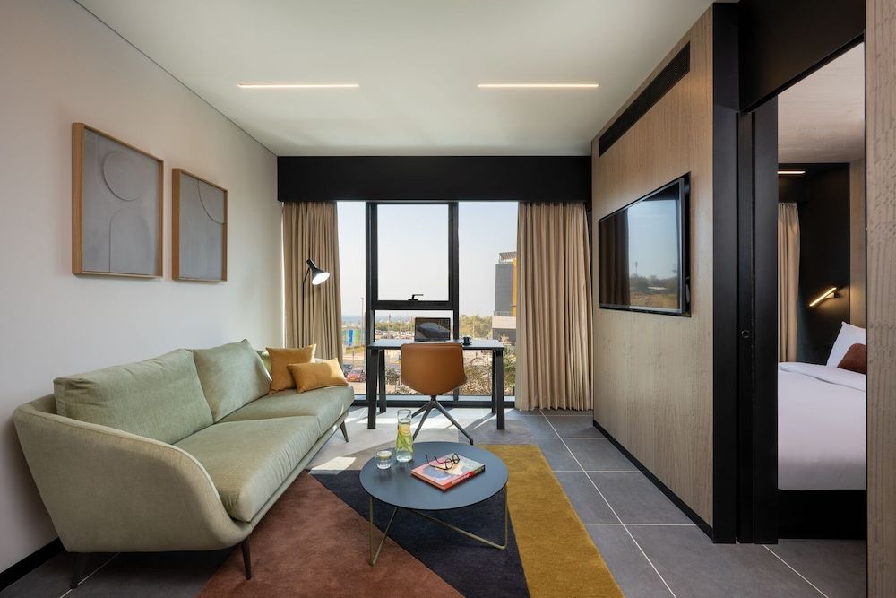 master Bat Yam Suite, 1 Bedroom 6