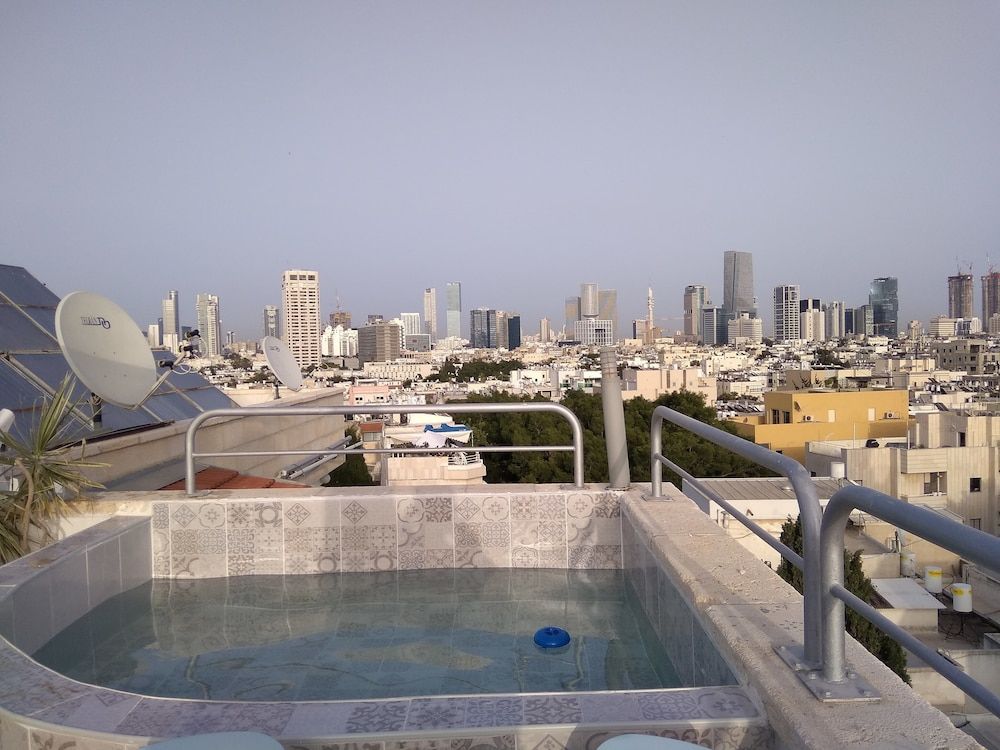 undefined TLV Suites Triplex Penthouse With pool 2