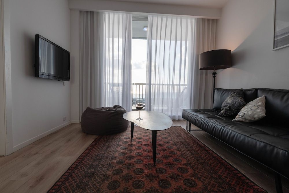 Sea Hotel Deluxe Apartment 9