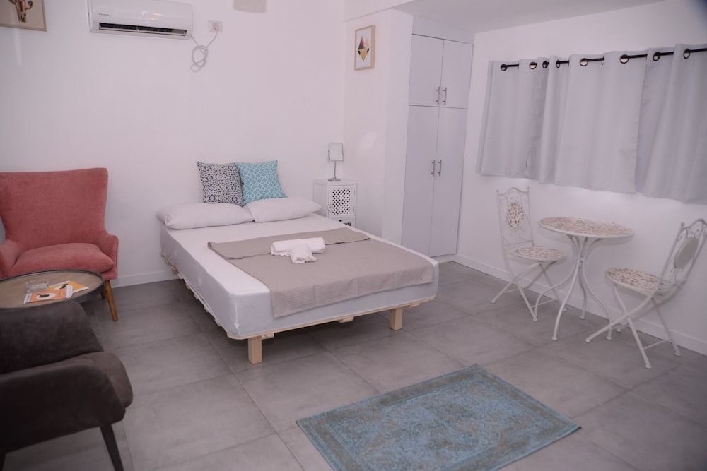 Cozy Apartment Next To Rothschild Apartment, 1 Double Bed, Non Smoking 6