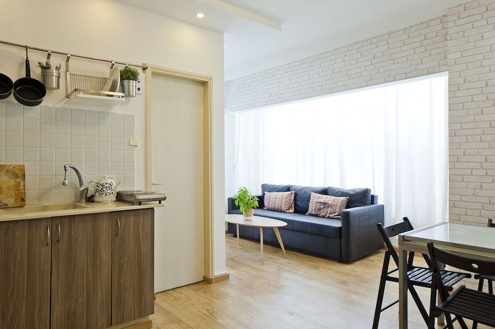 undefined TLV Suites Inn 9