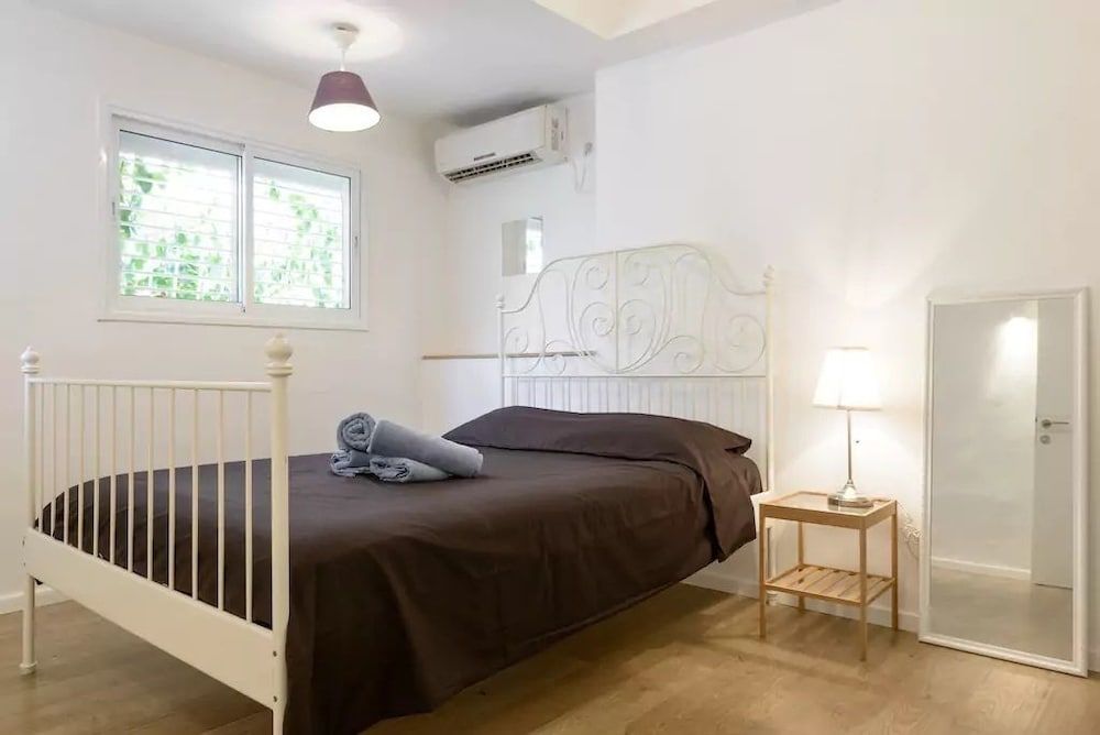 undefined 2Rooms Perfect Location  1Min to  Beach