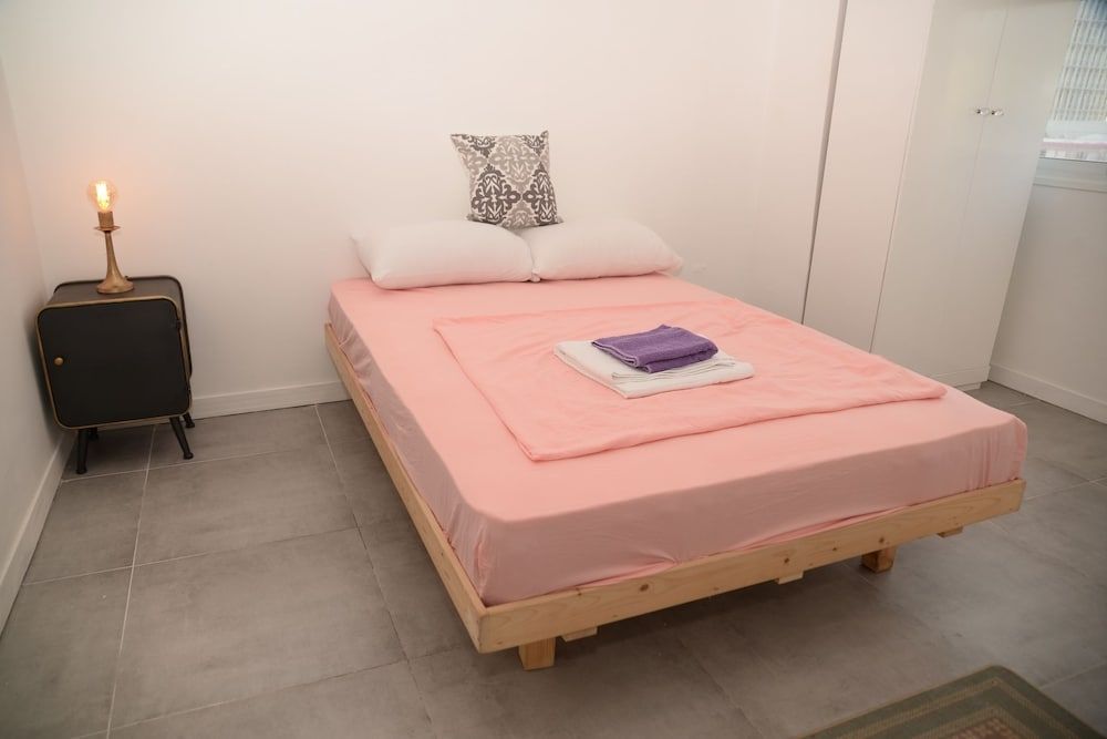 undefined Rooftop Apartment Overlooking Rothschild